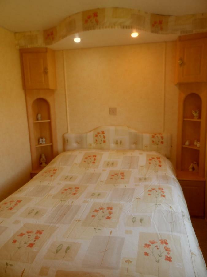 Luxury Mobile Home Near Perranporth Situated On A Quiet Farm ทรูโร ภายนอก รูปภาพ