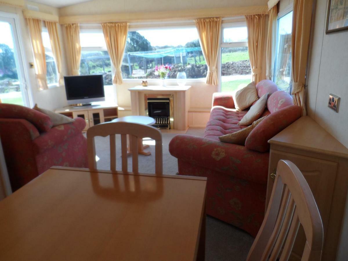 Luxury Mobile Home Near Perranporth Situated On A Quiet Farm ทรูโร ภายนอก รูปภาพ